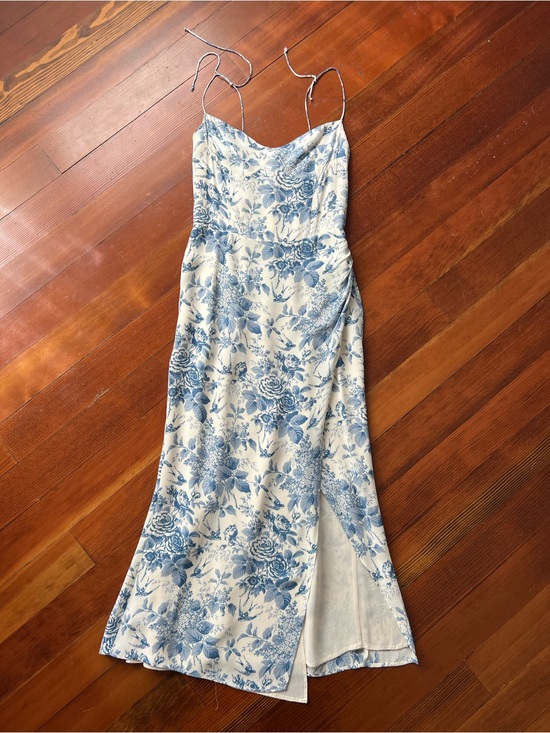 Reformation Dresses & Skirts - Reformation floral midi dress